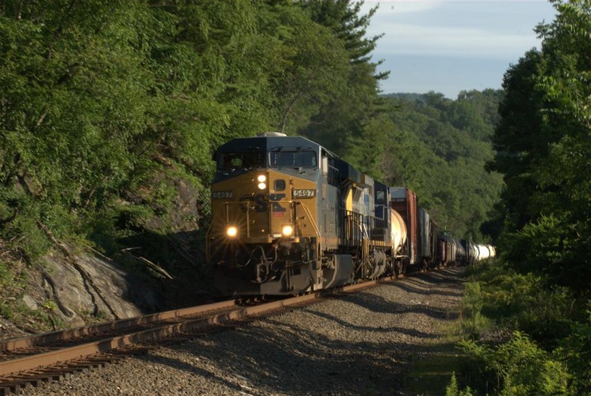 Photo of Southbound Mixed Freight at Fort Montgomery