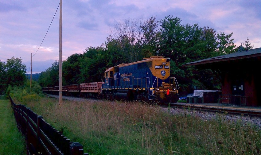 Photo of NECR Work Train in Waterbury, VT