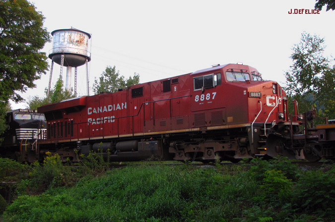 Photo of CP #8887 on Train MOAY