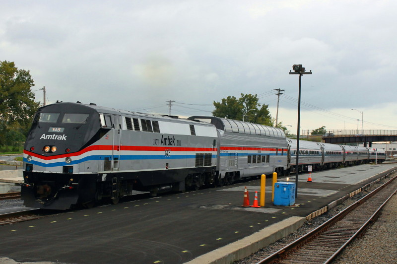 Photo of Amtrak train 68 with the 145 and the Dome Car