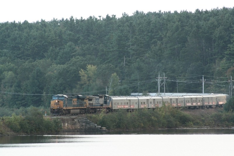 Photo of P921/Extra CSXT 902 East (RBBB Circus Train) at Oakdale, MA (1)