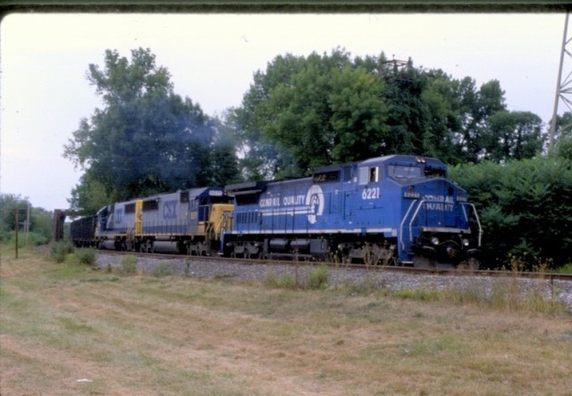 Photo of Mt. Tom loads with CSX power