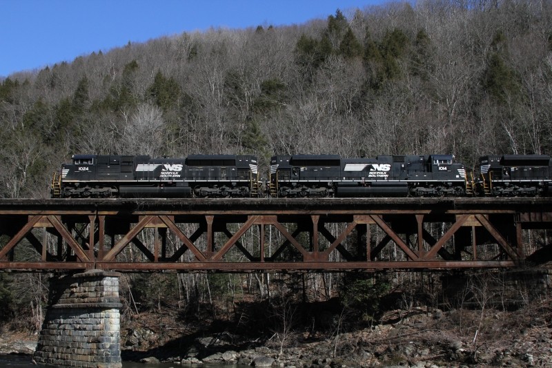 Photo of Empty Coal Train 3