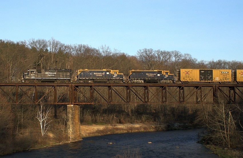 Photo of NECR 606 at Millers Falls