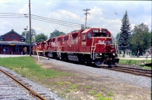 Photo of GMRC 263 with STL&H leader