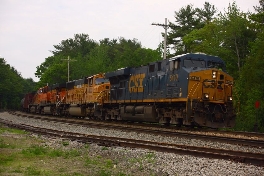 Photo of Eastbound Oil train at  Wells, ME
