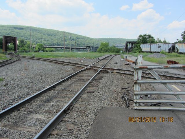 Photo of Another view of the Bellows Falls diamond.