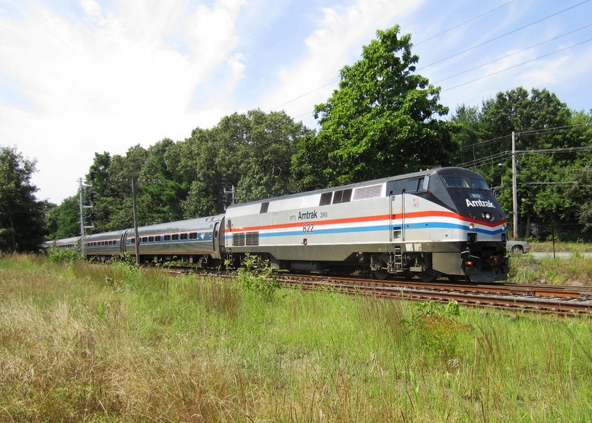 Photo of Downeaster 683 with heritage locomotive