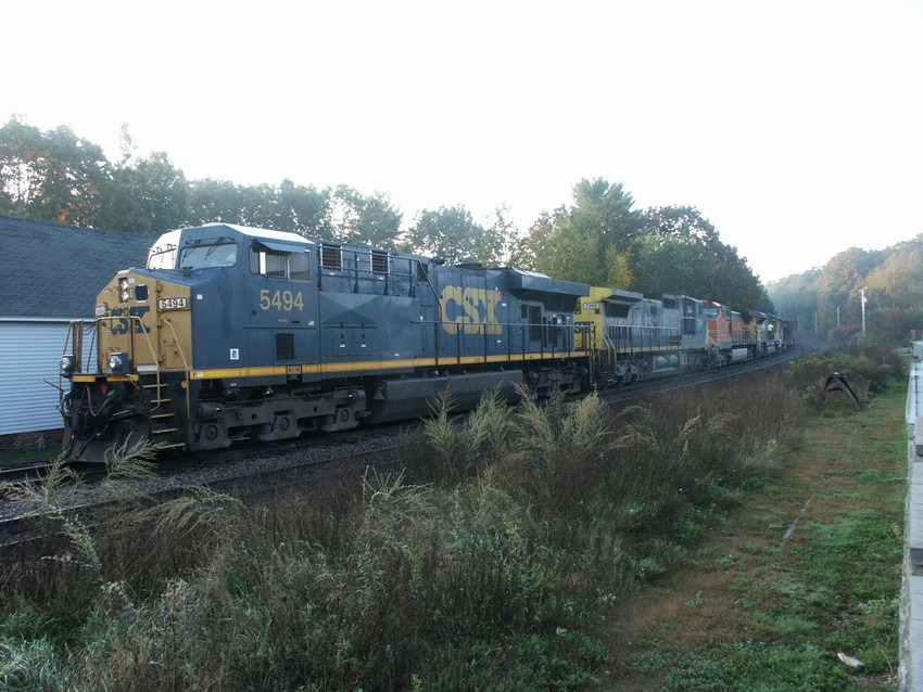 Photo of Loaded oil train