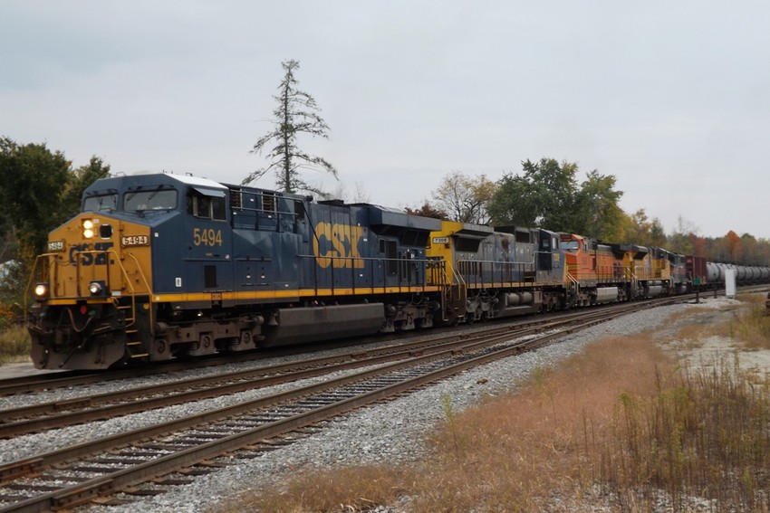 Photo of Loaded Oil Train @ Danville Junction, ME