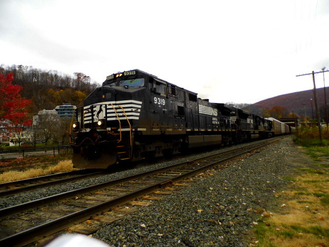 Photo of norfolk southern dash9#9316 on moay eastbound