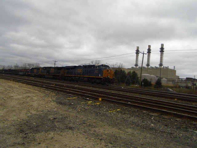 Photo of csx train q424 leaving pittsfield after making a drop