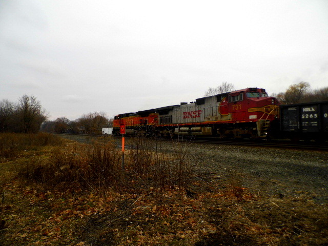 Photo of dirt train eastbound @ voorheesville ny with bnsf power