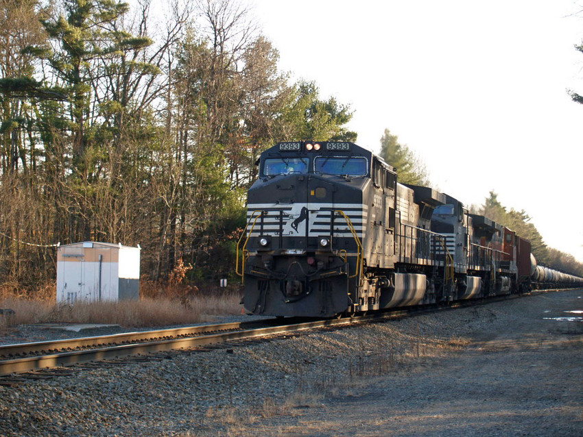 Photo of Loaded Oil train 9393 East at Rockingham Jct - 12-13-12