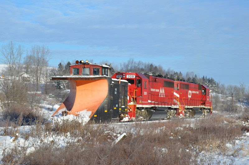 Photo of WACR with MM&A Plow at Orleans, VT