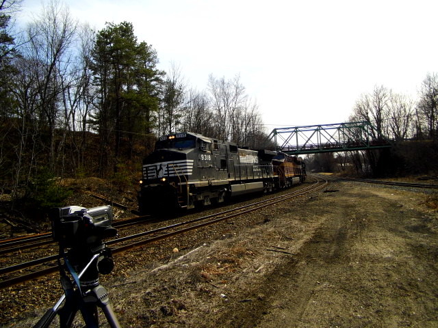 Photo of norfolk southern loaded bow coal train @ millerfalls ma