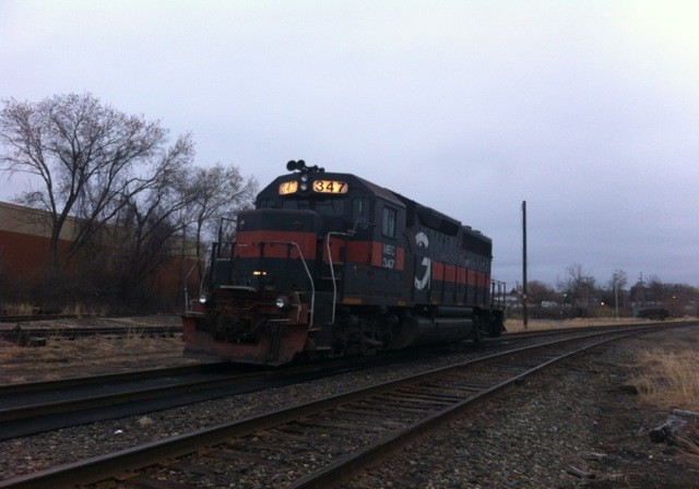 Photo of MEC 347 Sits in Idle on NA-1