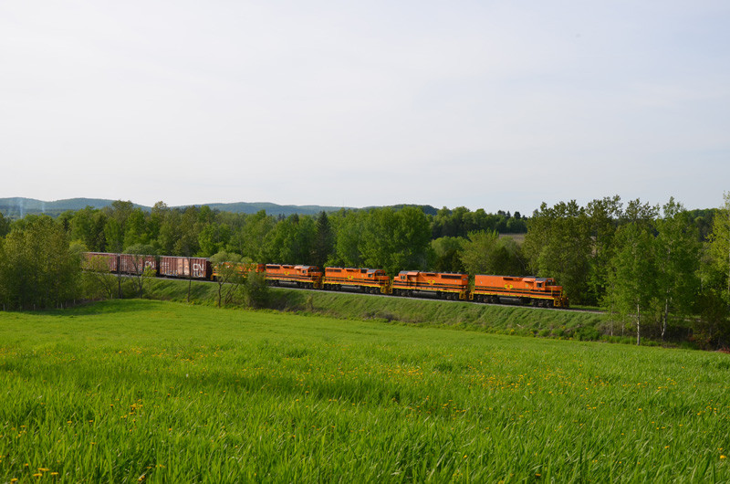 Photo of SLR Train 394 at Waterville, QC