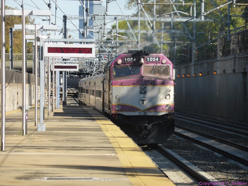 Photo of MBTA 1054 shoves back to South Station