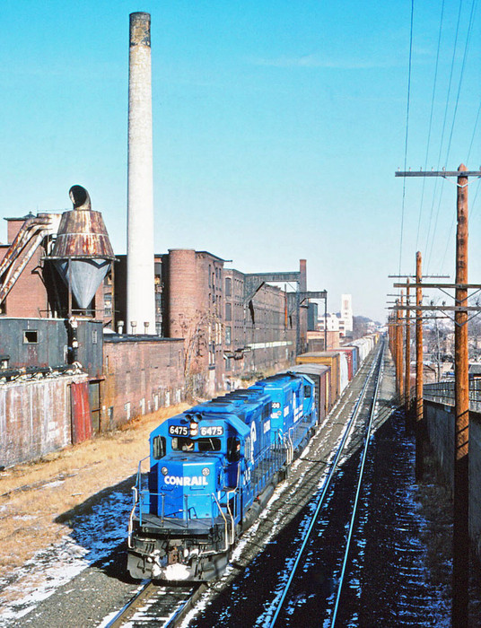 Photo of West bound CONRAIL at Gates Street, Worcester, Ma