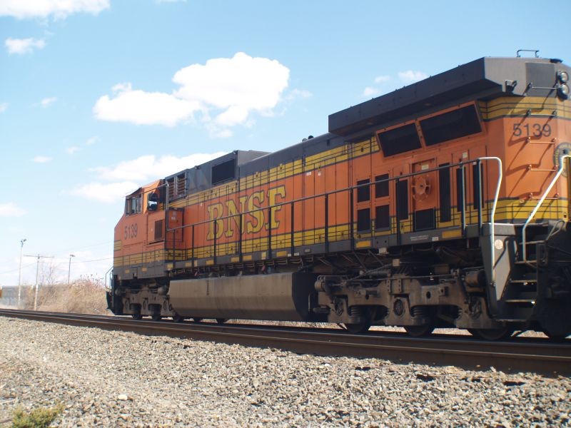 Photo of BNSF#5139 Ayer, MA 4/19/14