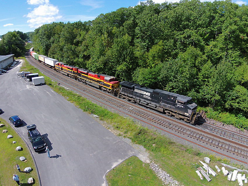 Photo of Aerial View of K22 @ Wachusett Curve with NS & KCS Power