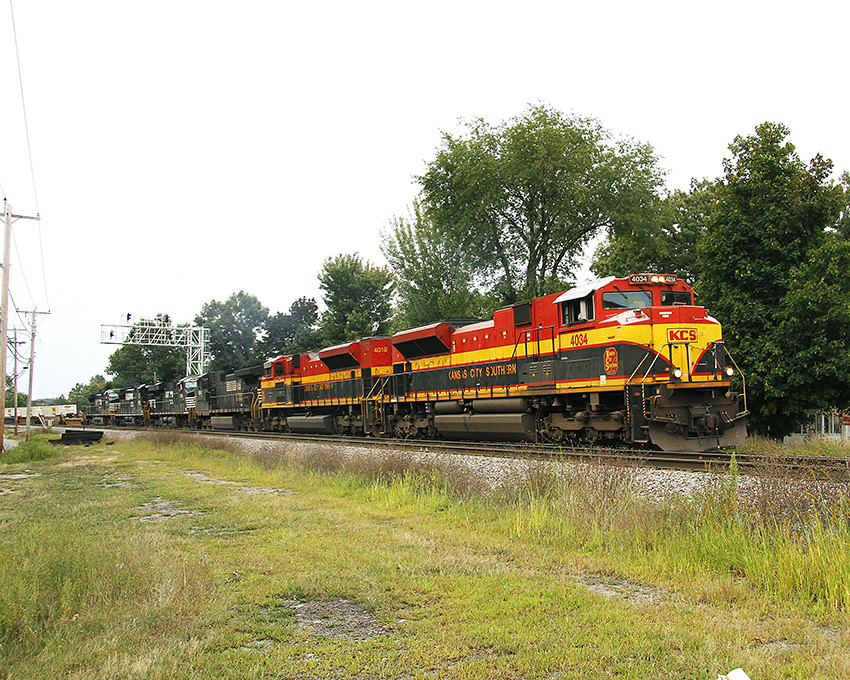 Photo of K23 Westbound with KCS #4034 & 5 others