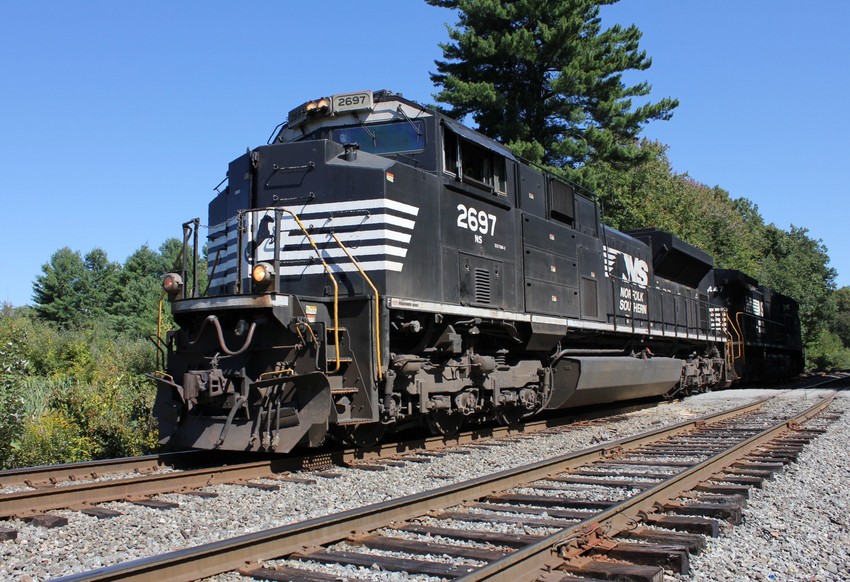 Photo of Part of #206's power returns west at Wagon Wheel