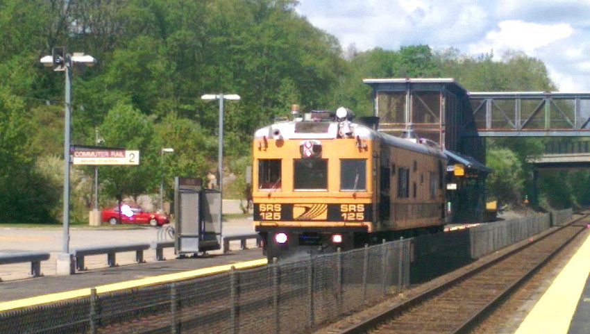Photo of Sperry Railcar through Ashland