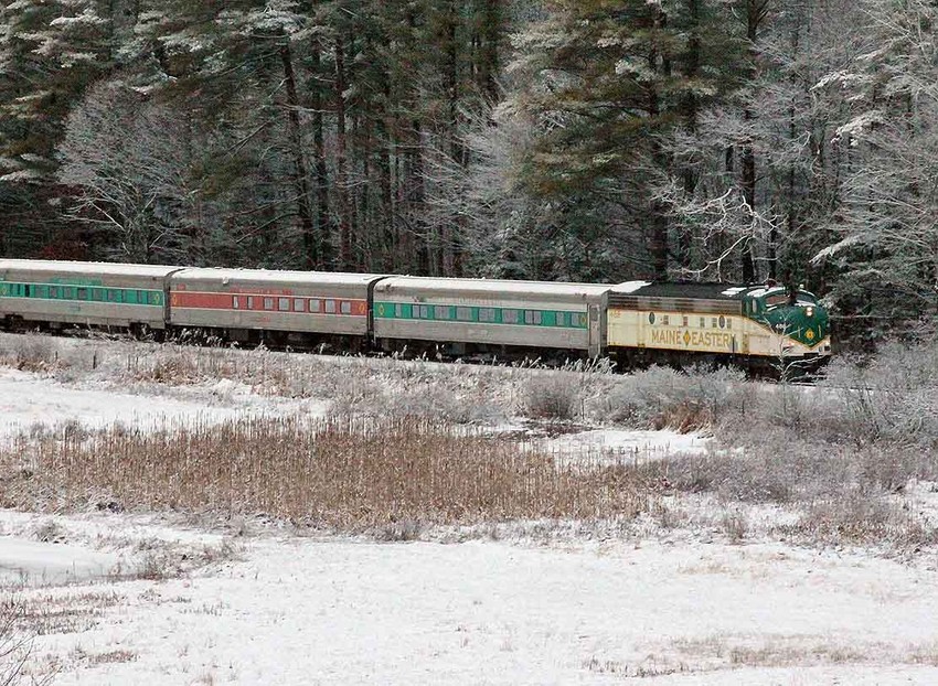 Photo of Maine Eastern Candy Cane train