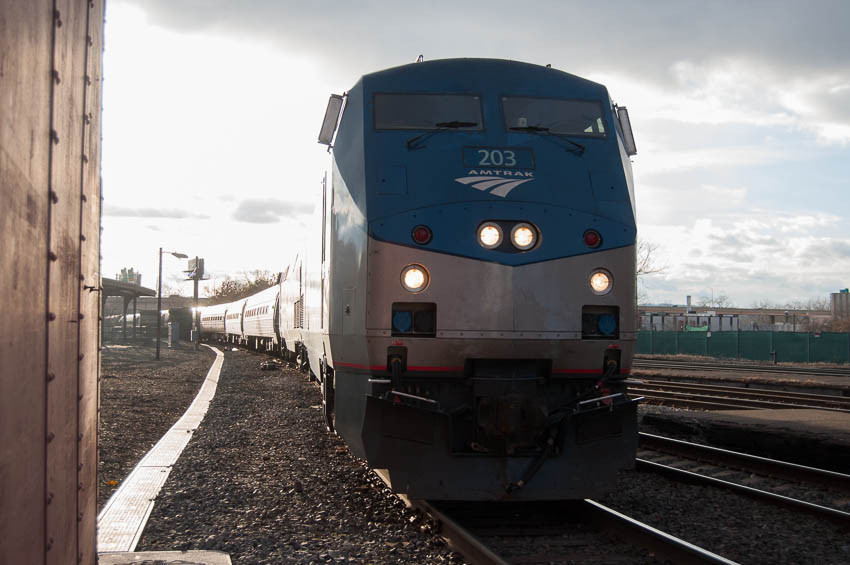 Photo of Amtrak 203 Arrives at Springfield