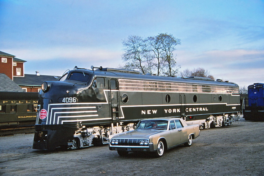 Photo of New York Central/Lincoln @ Essex, Ct.