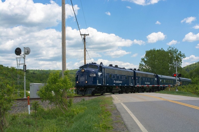 Photo of Westbound Office Car Special