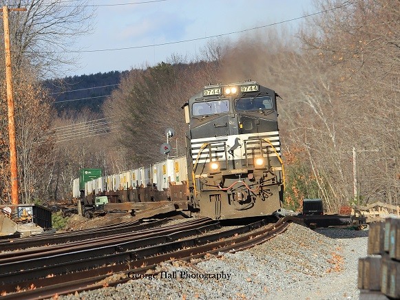 Photo of NS 9744 begins the journey up Ashburnam Hill