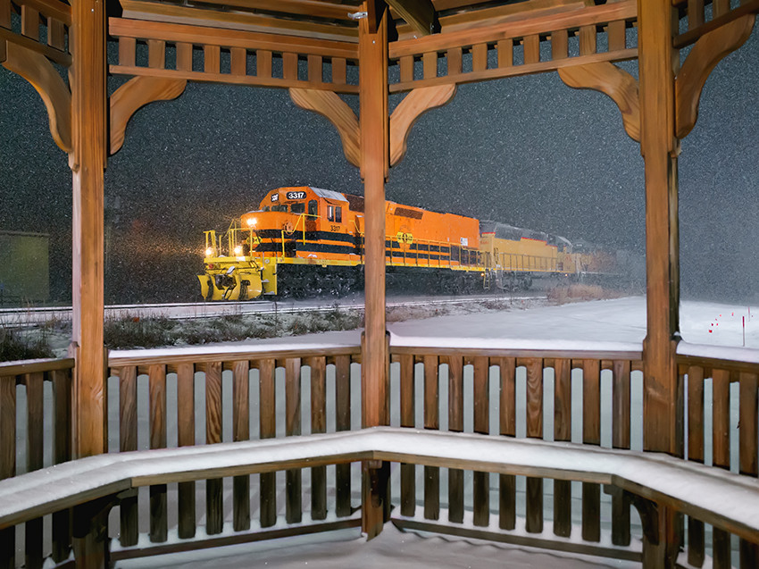 Photo of NECR train 323 in Waterbury, VT