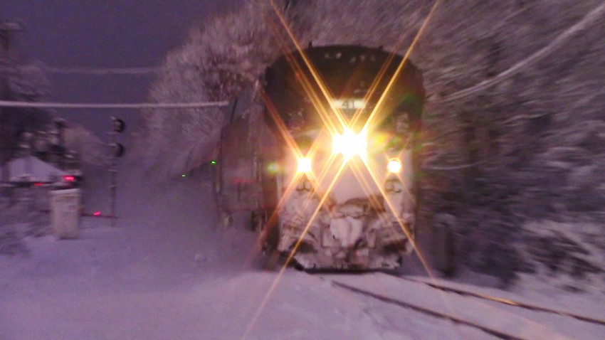 Photo of Amtrak 686 in the snow