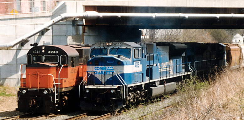 Photo of Mass Central and Conrail at Palmer
