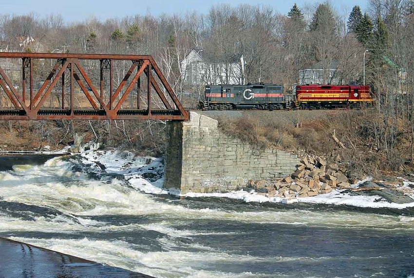 Photo of WA-1 crossing the Kennebec