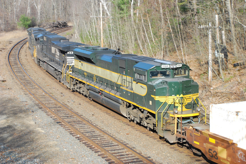 Photo of NS 1068 Erie Heritage at Millers Falls