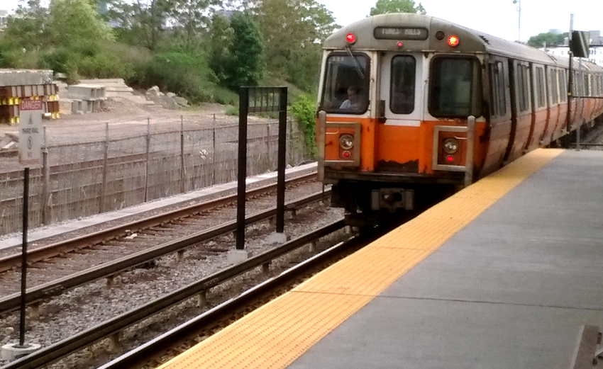Photo of Orange Line train approaching Assembly Station, Somerville MA