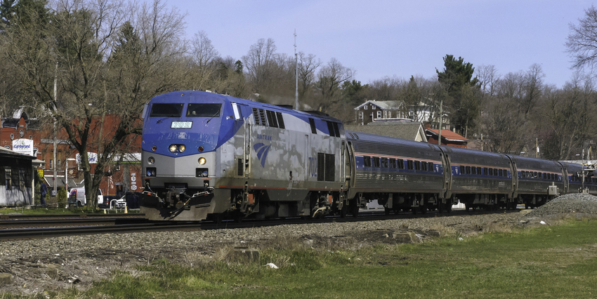 Photo of Amtrak Empire Service Train 281 at Fonda, NY