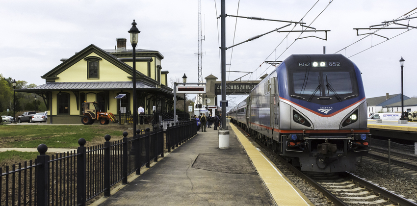 Photo of Amtrak Train 190 Passing Depot in Kingston, RI