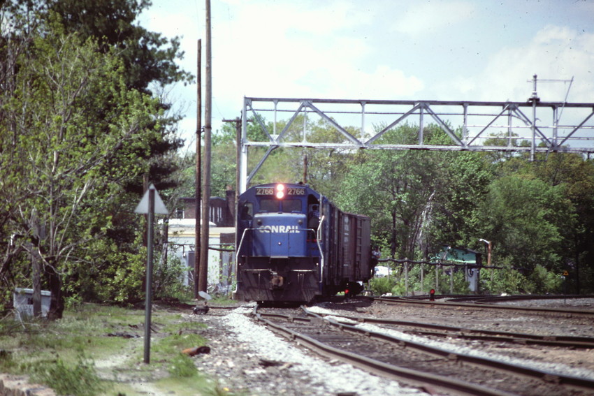 Photo of Conrail freight goes onto the Holliston Branch