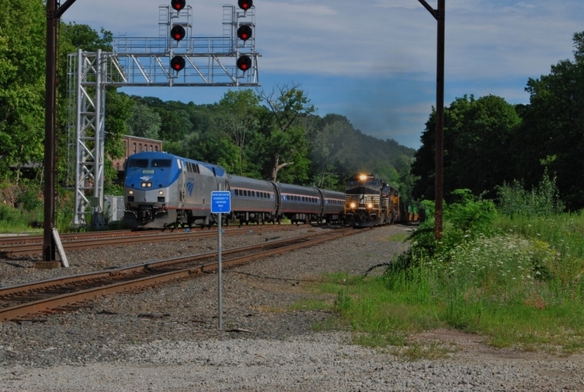 Photo of 23K and the Vermonter at Greenfield