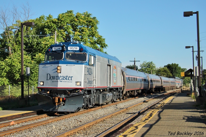 Photo of Amtrak 690