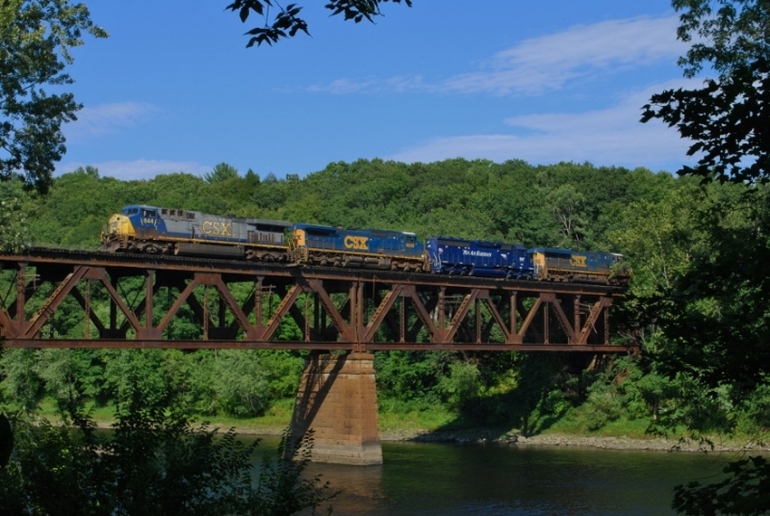Photo of EGT power crossing the Conn. River