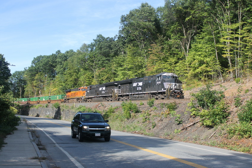 Photo of Norfolk Southern/BNSF @ Fitchburg, Ma.