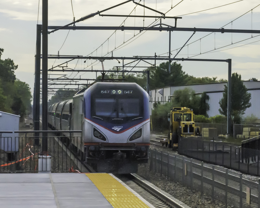 Photo of Amtrak Train 172 Arriving in Kingston, RI