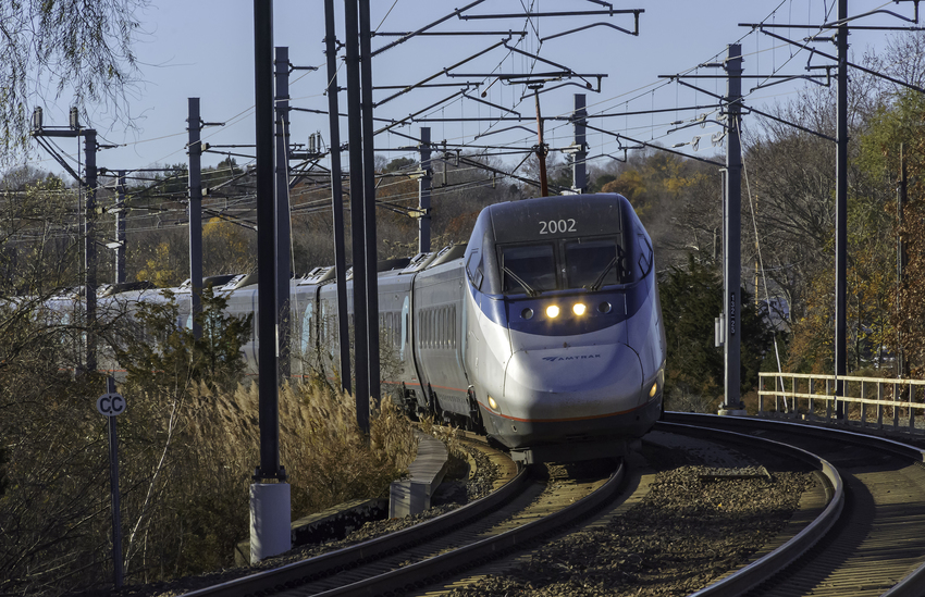 Photo of Eastbound Acela at Mystic, CT on Thanksgiving Wednesday