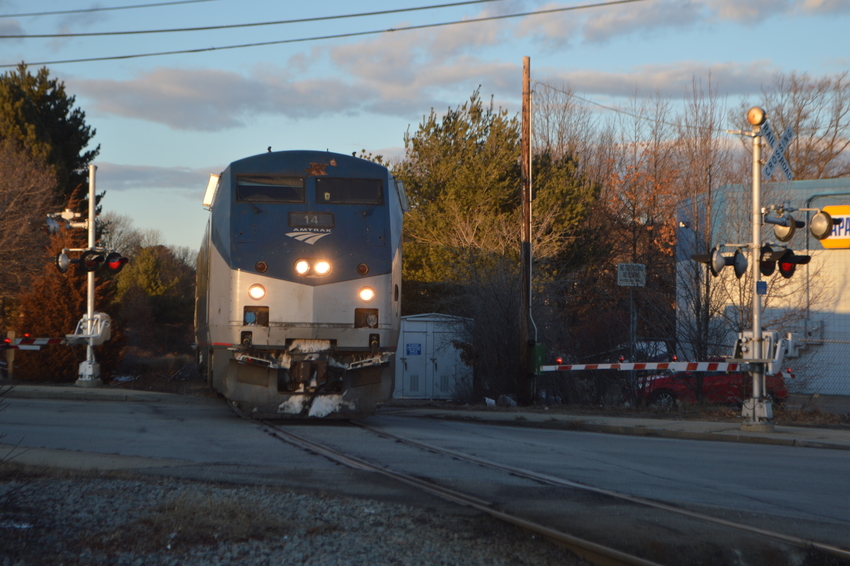 Photo of Amtrak 686 at Wilmington